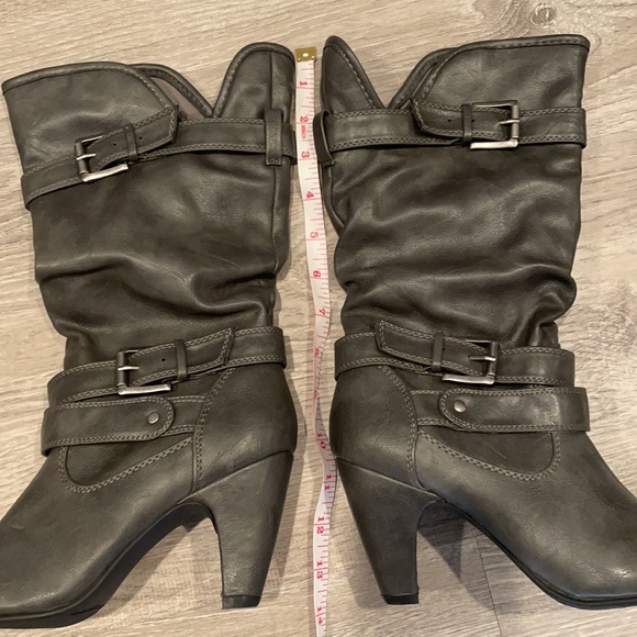 Grey Slouchy Nine West Boots - Picture 5 of 12